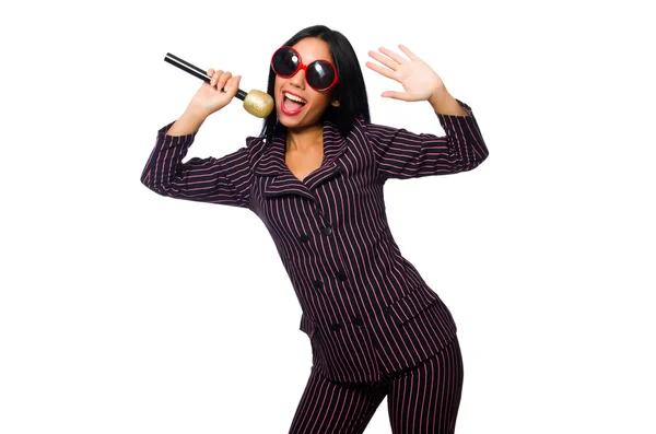 Kadının üzerinde whie izole karaoke kulüpte şarkı — Stok fotoğraf