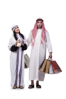 Sonra alışveriş beyaz izole mutlu Arapça aile