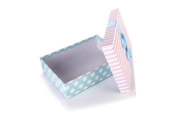 Beyaz arka plan üzerinde izole Giftboxes