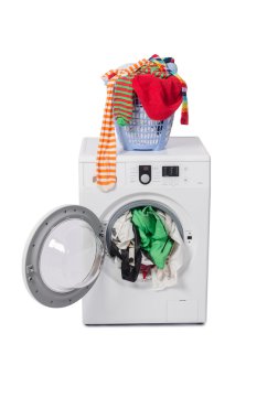 Çamaşır Makinesi Beyaz Arkaplanda İzole Edildi