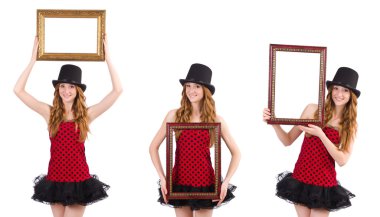 Kırmızı benekli elbiseli güzel kız resim çerçeveli izole