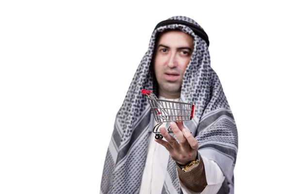 Hombre árabe con carro de compras aislado en blanco — Foto de Stock