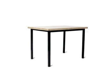 Üzerinde beyaz izole masa mobilya