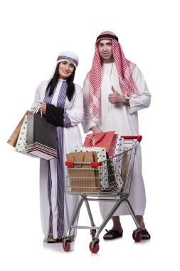 Sonra alışveriş beyaz izole mutlu Arapça aile