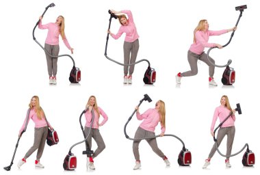 Elektrikli süpürgesi beyaz olan genç bir kadın.