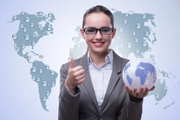 Fiatal bisinesswoman a globális üzleti koncepció — Stock Fotó