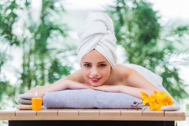 Spa konsept genç kadın