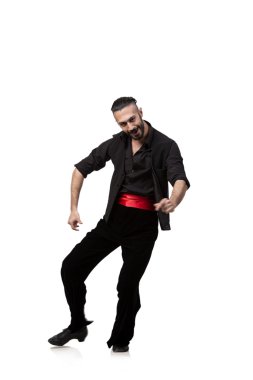 Erkek dansçı beyaz izole İspanyol dansları