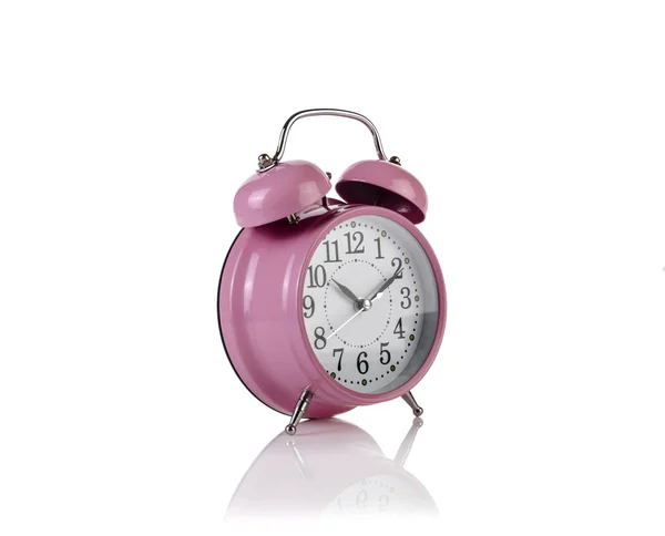 Relógio despertador no conceito do tempo isolado no branco — Fotografia de Stock