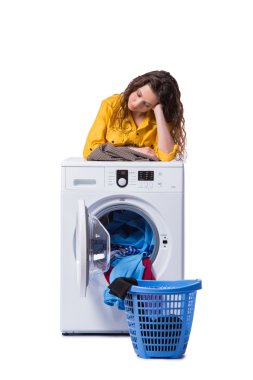 Kadın beyaz izole Çamaşırhane yaptıktan sonra yorgun