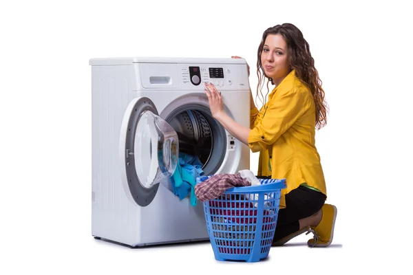 Kadın beyaz izole Çamaşırhane yaptıktan sonra yorgun — Stok fotoğraf