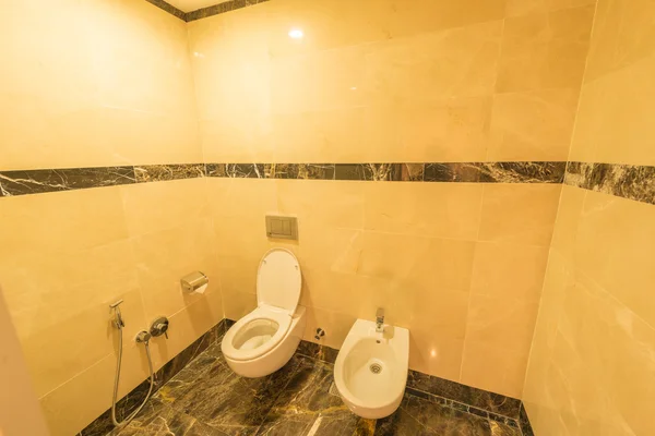 WC de design de interiores moderno — Fotografia de Stock