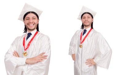 Genç adam üniversite mezuniyetine hazır.