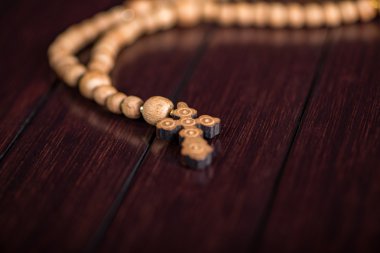 İncil ve haç ve dini kavramı