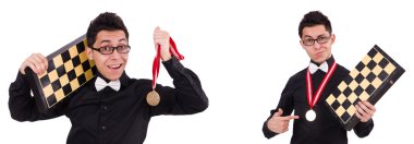 Beyaz üzerine izole komik satranç oyuncusu