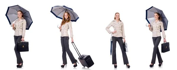 Giovane donna in viaggio con valigia e ombrello isolato su wh — Foto Stock