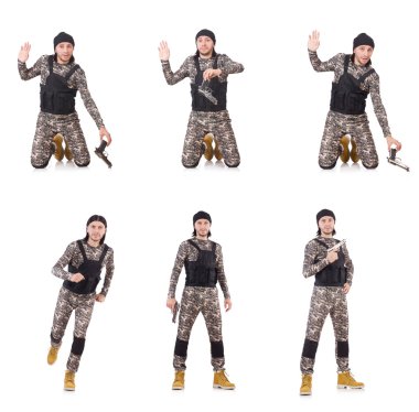 Silahlı asker beyazı izole etti.