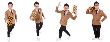 Beyaz üzerine izole komik satranç oyuncusu