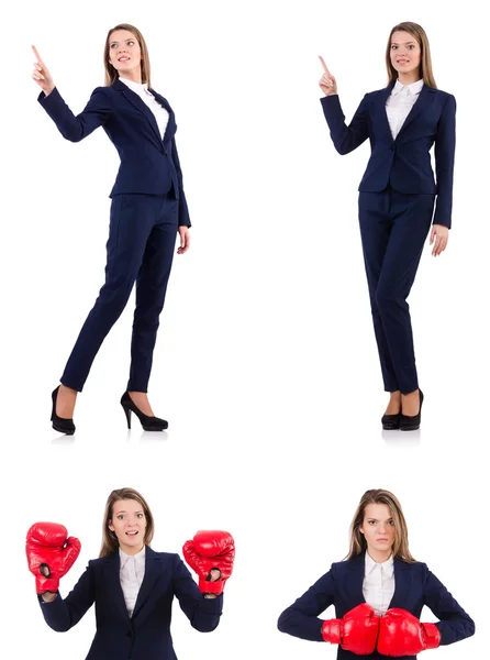 Mulher empresária com luvas de boxe em branco — Fotografia de Stock