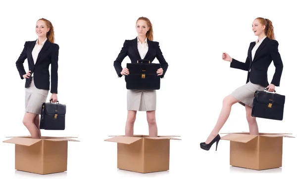 Επιχειρηματίας με κουτιά που απομονώνονται σε λευκό — Φωτογραφία Αρχείου