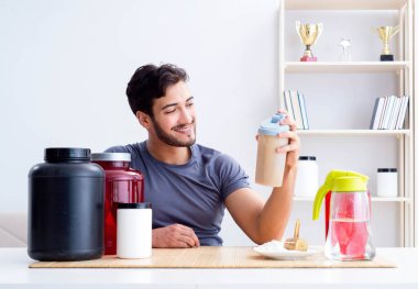 Sporcu daha iyi kaslar için yeni protein takviyeleri tadıyor