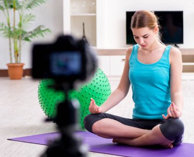 vlog için spor blogcusu kayıt videosu