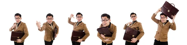 Молодой человек с коричневым портфелем изолирован на белом — стоковое фото