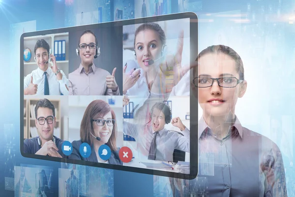 Concept van videoconferentie op afstand tijdens pandemie — Stockfoto