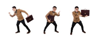 Kahverengi çantalı genç adam beyaza izole edilmiş.