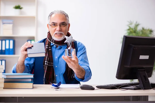 Old male author winning award