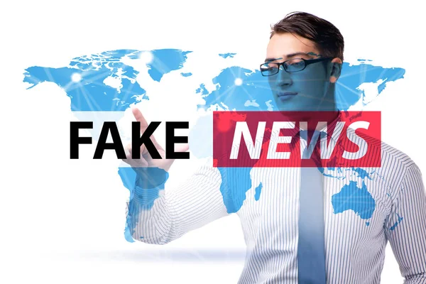 Concepto de noticias falsas en concepto de manipulación de información — Foto de Stock