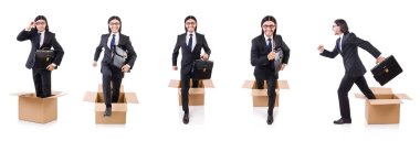 Kutunun dışında düşünen adam.