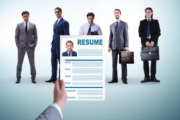 Conceito de recrutamento e emprego com empresário — Fotografia de Stock