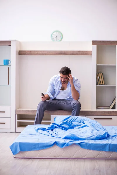 Young dismissed man committing suicide at home — Stock Photo, Image