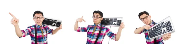 Computer-Nerd mit Tastatur isoliert auf weiß — Stockfoto