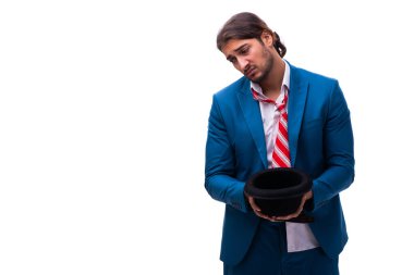 İşsizlik konsepti olan genç adam beyazlara izole edilmiş.