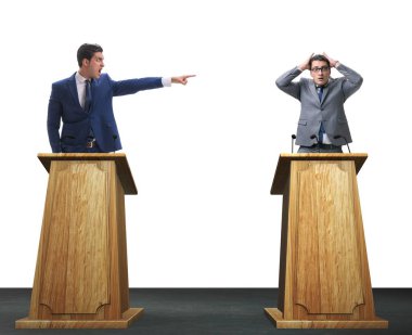 İki işadamı panel tartışmasında hararetli tartışmalar yapıyorlar