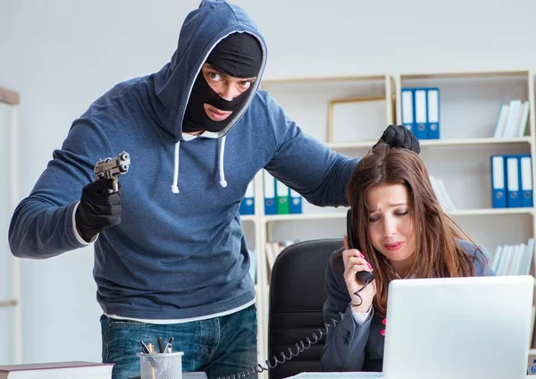 Criminal taking businesswoman as hostage in office — Stock Photo, Image