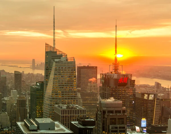 Nueva York - 20 de diciembre de 2013: Vista del Bajo Manhattan en Decembe — Foto de Stock