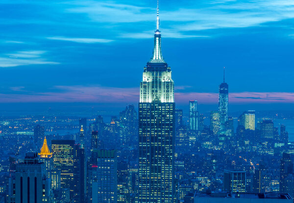 Вид на Нью-Йорк Манхэттен во время заката солнца