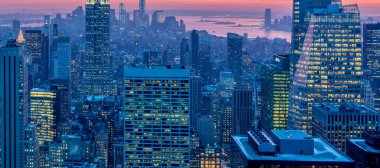 Günbatımında New York Manhattan manzarası