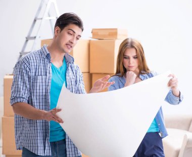 Genç aile planlama evi çizim ile yenileme