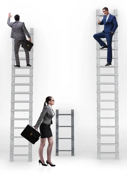 Konzept der ungleichen Karrierechancen zwischen Mann und Frau — Stockfoto