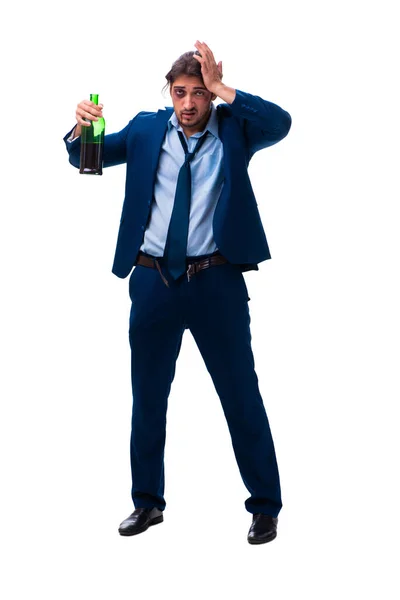 Ung manlig anställd alkoholist isolerad på vitt — Stockfoto