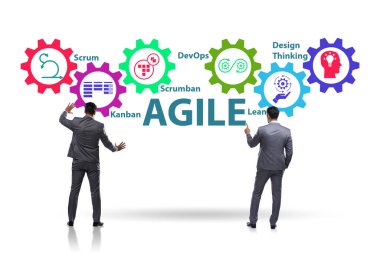 Çeşitli çevik metodlarda iş adamı