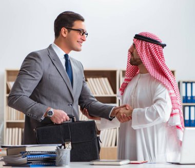 Arap işadamı ile çeşitli iş konseptleri