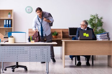 Eski patron ve onun erkek sekreter çalışanı zaman yönetimi konc