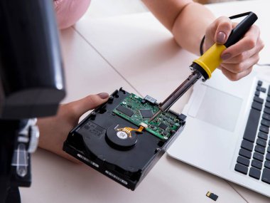 Sabit disk onarımı ve onarım ile veri kurtarılması