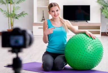 vlog için spor blogcusu kayıt videosu