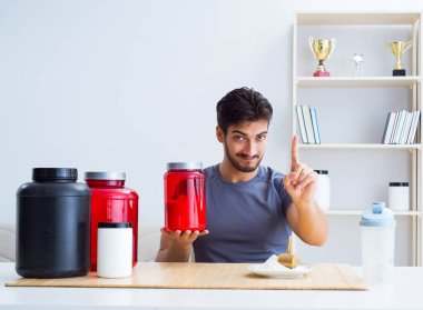 Sporcu daha iyi kaslar için yeni protein takviyeleri tadıyor